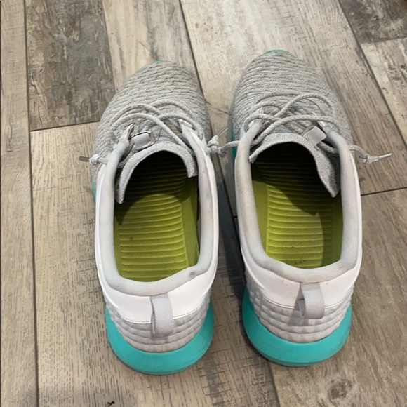 Nike Flyknit Rosche shoes platinum / calypso main image 5